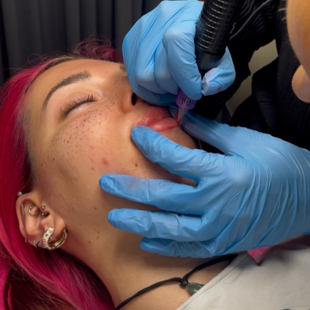 Микропигментация на устни